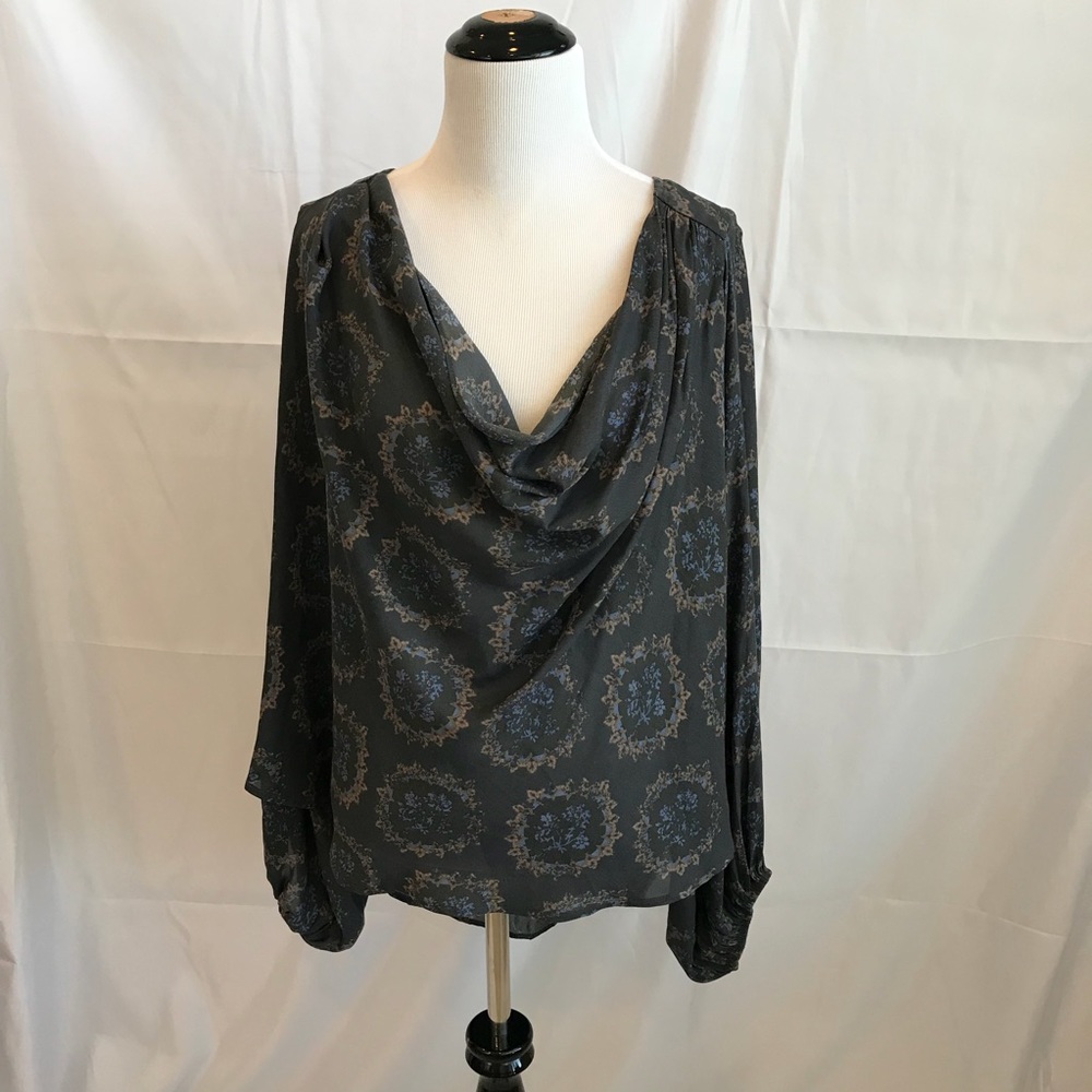 Free People long sleeve floral top size medium